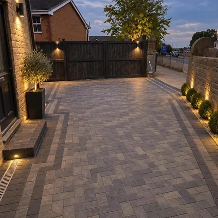 Holiday home Vicarage 374, Historic 3-bed 3 Bedrooms With Parking
